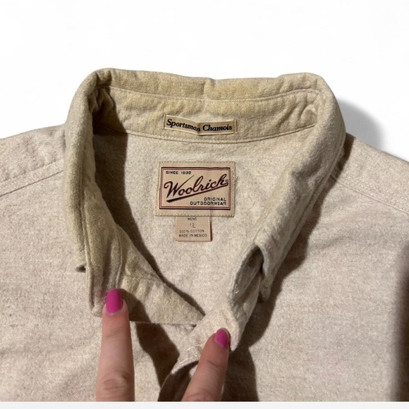 Woolrich Men's Cream Button Down Shirt - Picture 2 of 3
